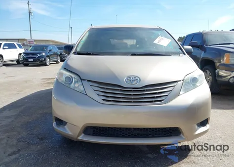 2011 Toyota Sienna z USA, uszkodzony, nr VIN 5TDKA3DC6BS001438